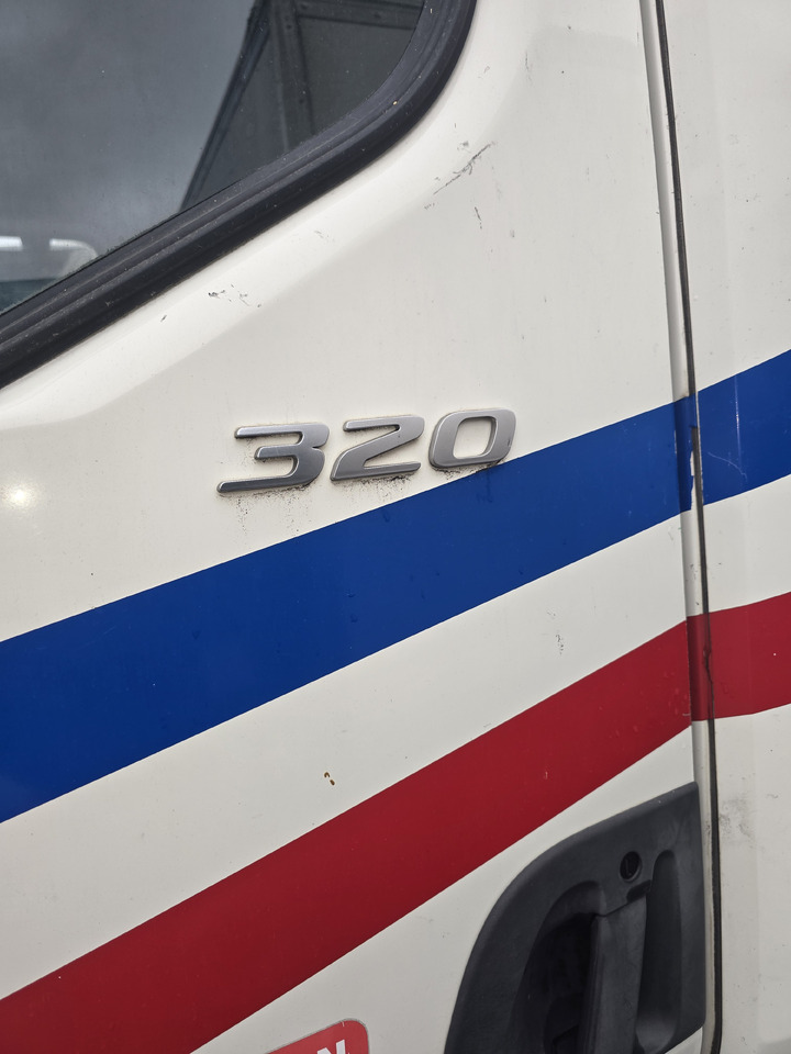 DAF LF 320 - Kamion vagonetë: foto 2 DAF LF 320 - Kamion vagonetë: foto 2