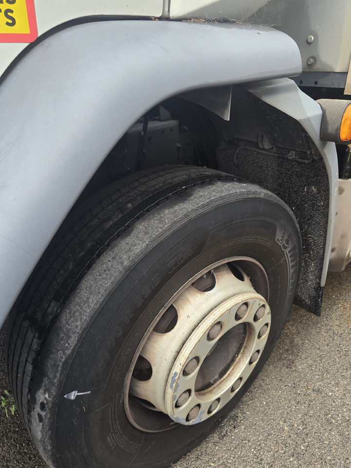 DAF LF 320 - Kamion vagonetë: foto 4 DAF LF 320 - Kamion vagonetë: foto 4