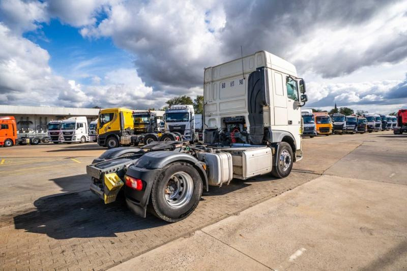 DAF XF 480 (50 T.)+ HYDRAULIQUE - Gjysmë-kamion: foto 5 DAF XF 480 (50 T.)+ HYDRAULIQUE - Gjysmë-kamion: foto 5