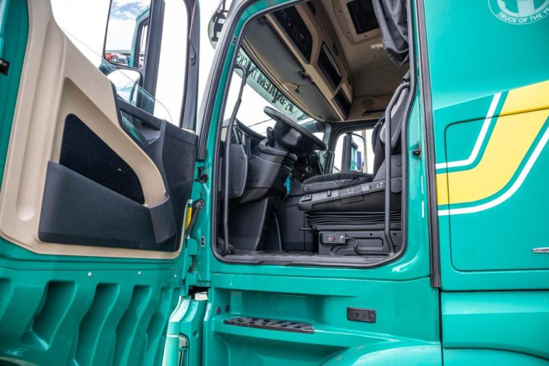Mercedes ACTROS 1845 LS+E5 - Gjysmë-kamion: foto 5 Mercedes ACTROS 1845 LS+E5 - Gjysmë-kamion: foto 5