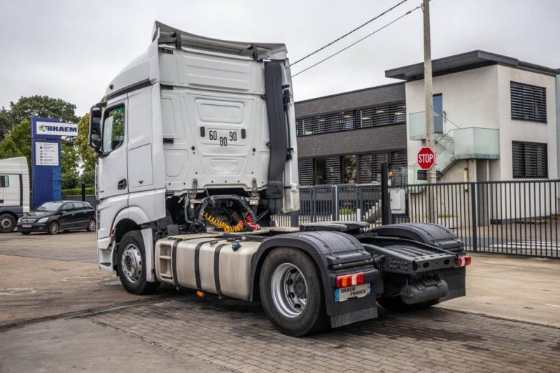 Mercedes ACTROS 1845 LS - Gjysmë-kamion: foto 4 Mercedes ACTROS 1845 LS - Gjysmë-kamion: foto 4