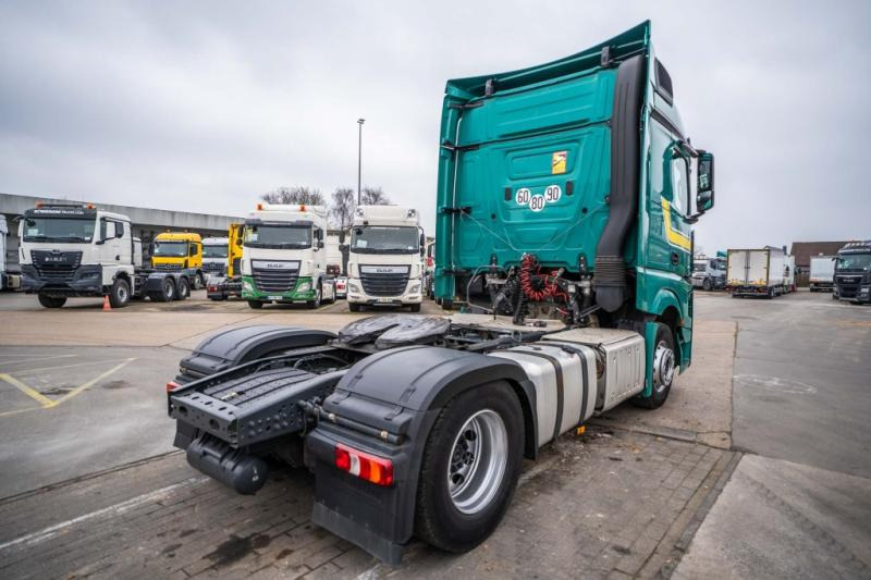 Mercedes ACTROS 1845 LS - Gjysmë-kamion: foto 4 Mercedes ACTROS 1845 LS - Gjysmë-kamion: foto 4