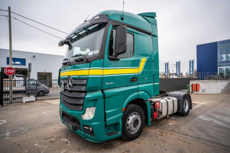 Mercedes ACTROS 1845 LS - Gjysmë-kamion: foto 1 Mercedes ACTROS 1845 LS - Gjysmë-kamion: foto 1