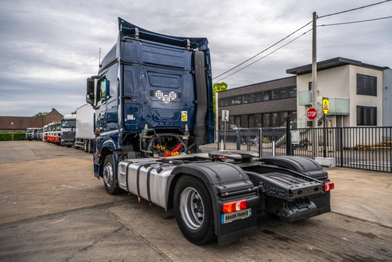 Mercedes ACTROS 1846 LS - Gjysmë-kamion: foto 5 Mercedes ACTROS 1846 LS - Gjysmë-kamion: foto 5
