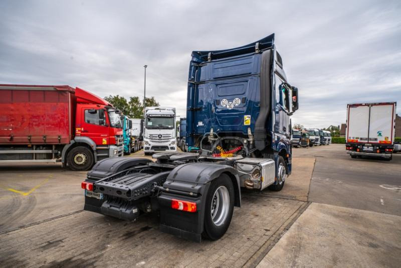 Mercedes ACTROS 1846 LS - Gjysmë-kamion: foto 4 Mercedes ACTROS 1846 LS - Gjysmë-kamion: foto 4