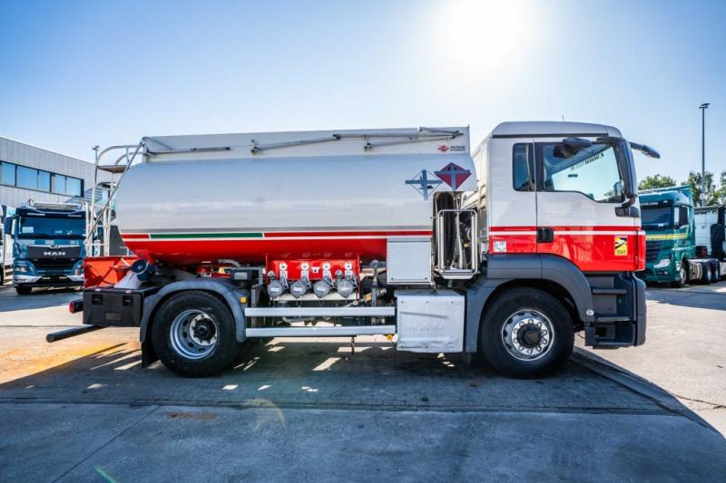 MAN TGS 18.400 4x4H +ALU CM 11.500L /4 COMP - Autobot: foto 3 MAN TGS 18.400 4x4H +ALU CM 11.500L /4 COMP - Autobot: foto 3