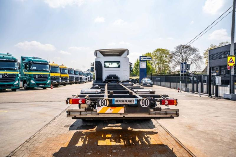 Renault D WIDE 380 DXI - Transportjer kontejnerësh/ Kamion me karroceri të çmontueshme: foto 4 Renault D WIDE 380 DXI - Transportjer kontejnerësh/ Kamion me karroceri të çmontueshme: foto 4