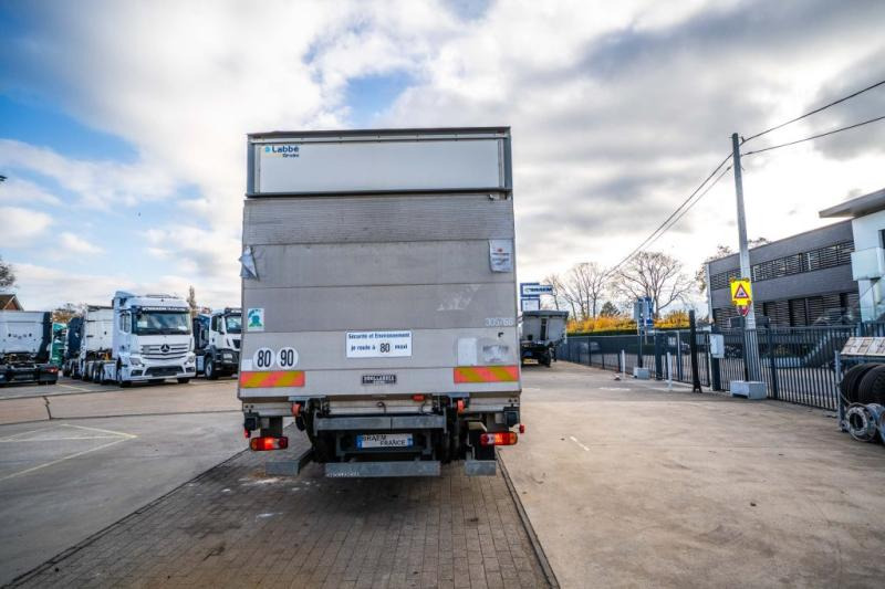 Renault D12 210 DXI // HAYON DHOLLANDIA - Kamion vagonetë: foto 4 Renault D12 210 DXI // HAYON DHOLLANDIA - Kamion vagonetë: foto 4