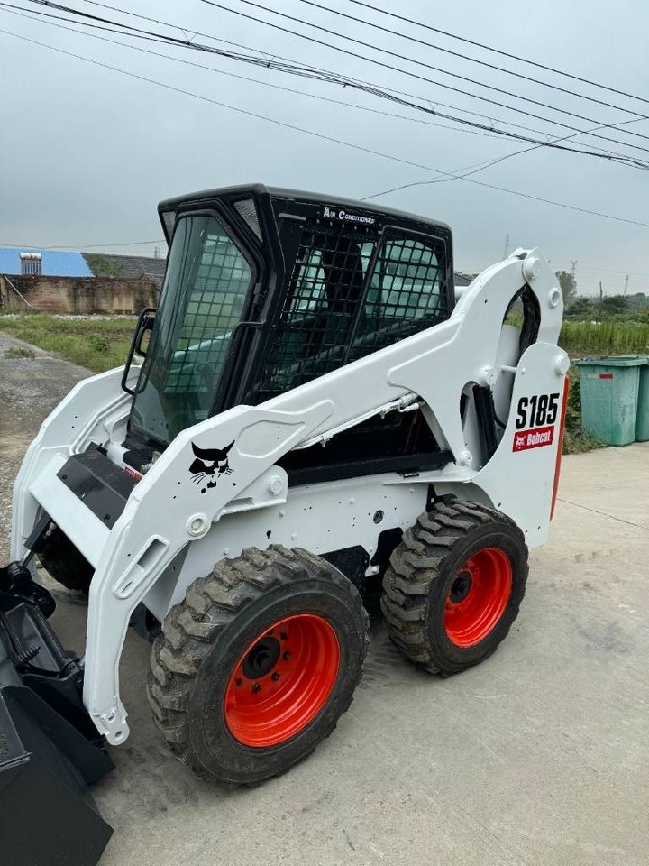 Bobcat S 185 - Ekskavator me zinxhirë: foto 3 Bobcat S 185 - Ekskavator me zinxhirë: foto 3