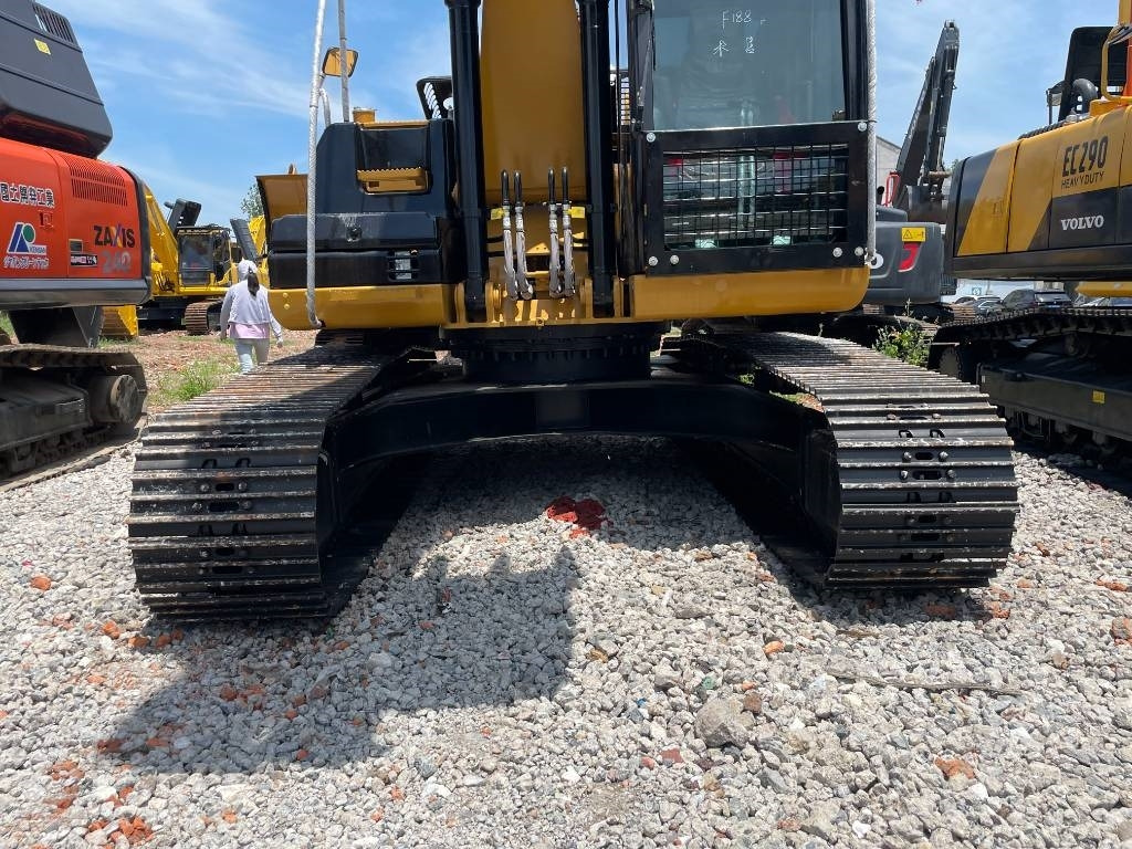 CAT 323D2 - Ekskavator me zinxhirë: foto 3 CAT 323D2 - Ekskavator me zinxhirë: foto 3