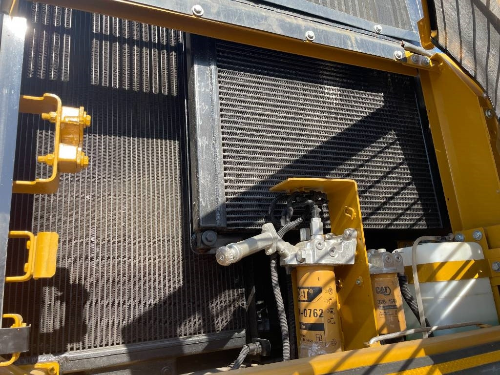 CAT 330 D - Ekskavator me zinxhirë: foto 2 CAT 330 D - Ekskavator me zinxhirë: foto 2