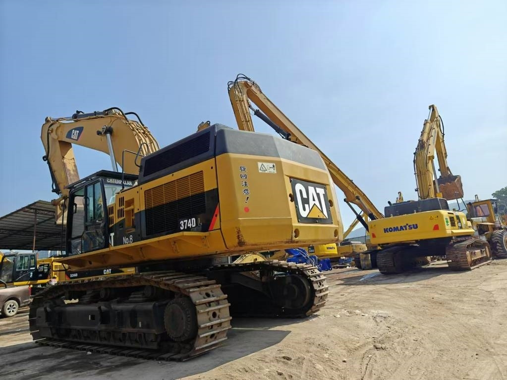 CAT 374 - Ekskavator me zinxhirë: foto 3 CAT 374 - Ekskavator me zinxhirë: foto 3