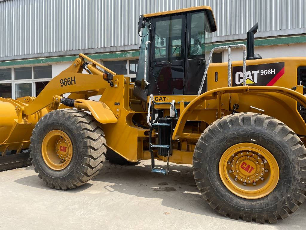 CAT 966 H - Fadrom me goma: foto 1 CAT 966 H - Fadrom me goma: foto 1