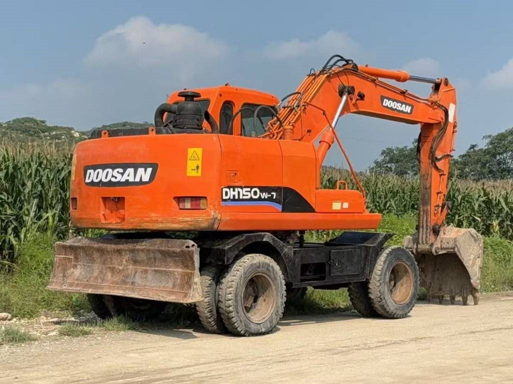 Doosan DH 150 W-7 - Ekskavator me zinxhirë: foto 3 Doosan DH 150 W-7 - Ekskavator me zinxhirë: foto 3