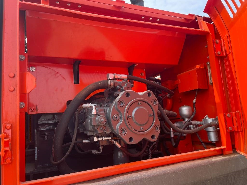 Doosan DX 300  - Ekskavator me zinxhirë: foto 3 Doosan DX 300  - Ekskavator me zinxhirë: foto 3