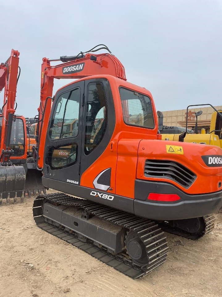Doosan DX80 - Miniekskavator: foto 1 Doosan DX80 - Miniekskavator: foto 1