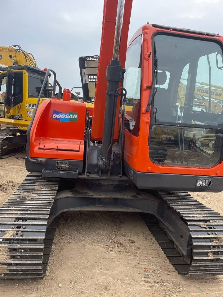 Doosan DX80 - Miniekskavator: foto 3 Doosan DX80 - Miniekskavator: foto 3