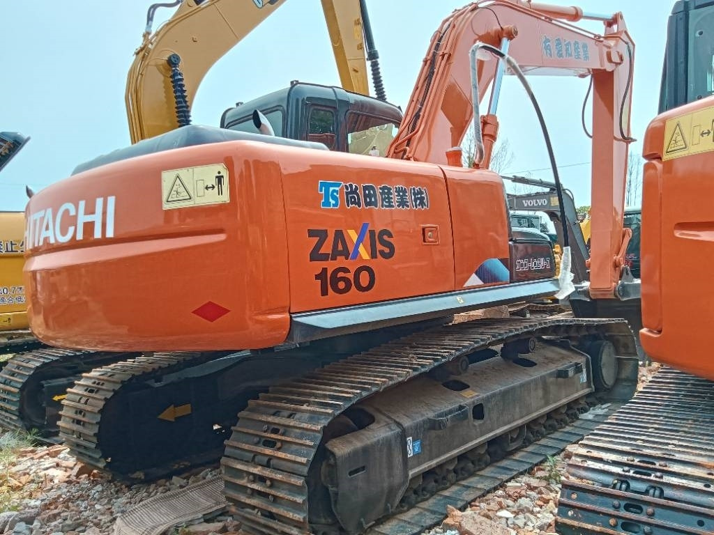 Hitachi ZX 160 - Ekskavator me zinxhirë: foto 1 Hitachi ZX 160 - Ekskavator me zinxhirë: foto 1