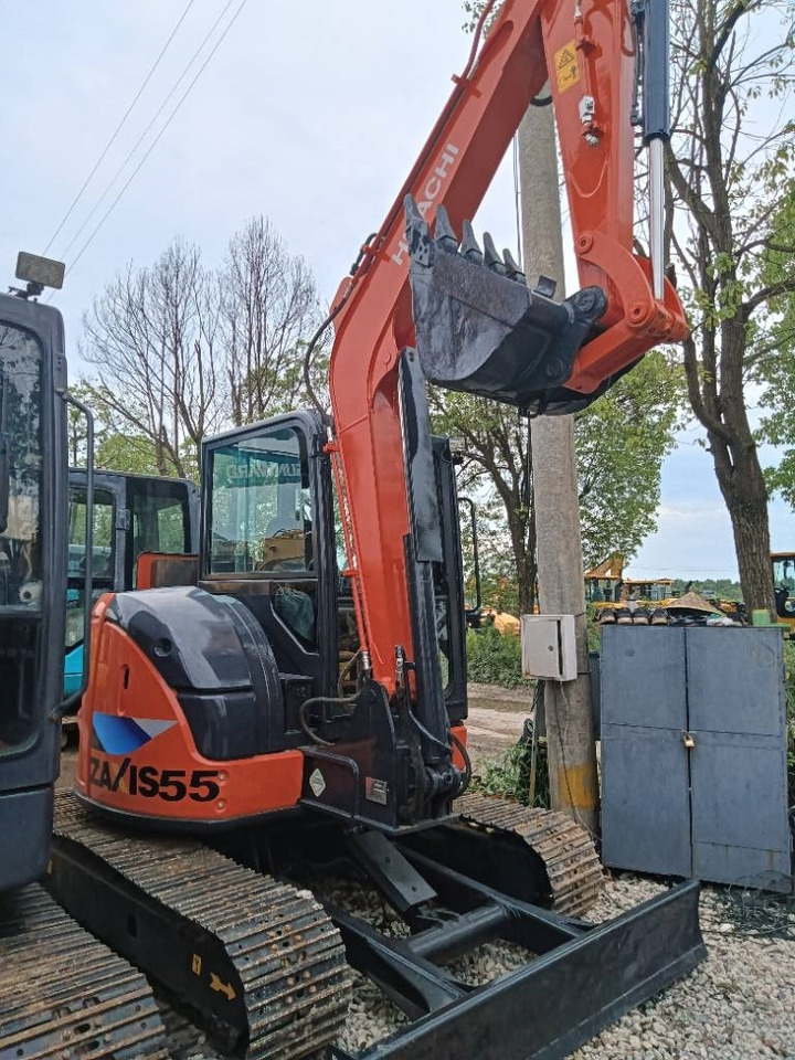 Hitachi ZX 55 - Ekskavator me zinxhirë: foto 3 Hitachi ZX 55 - Ekskavator me zinxhirë: foto 3