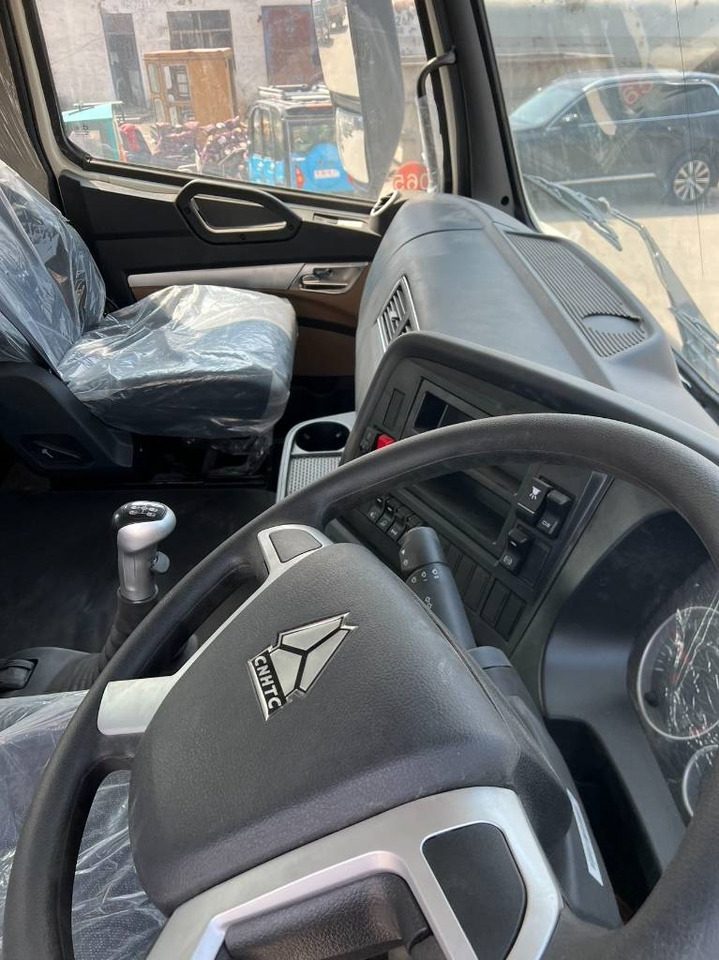 Howo 371 - Kamion vetëshkarkues: foto 2 Howo 371 - Kamion vetëshkarkues: foto 2