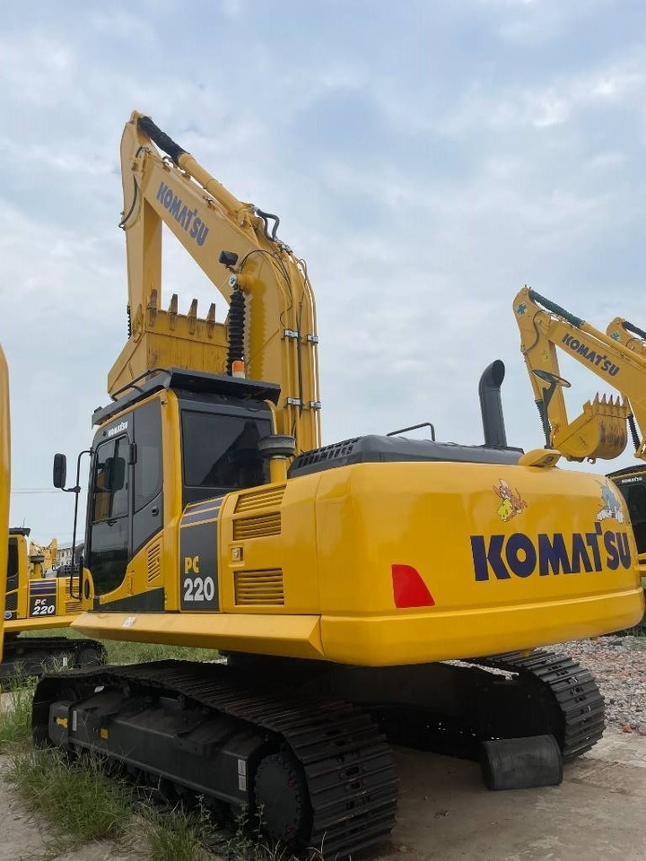 Komatsu PC 220 - Ekskavator me zinxhirë: foto 5 Komatsu PC 220 - Ekskavator me zinxhirë: foto 5
