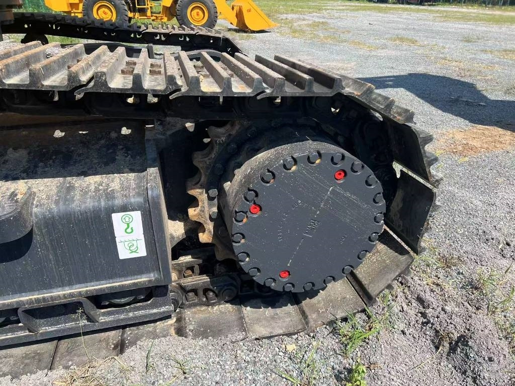 Komatsu PC 300 - Ekskavator me zinxhirë: foto 4 Komatsu PC 300 - Ekskavator me zinxhirë: foto 4