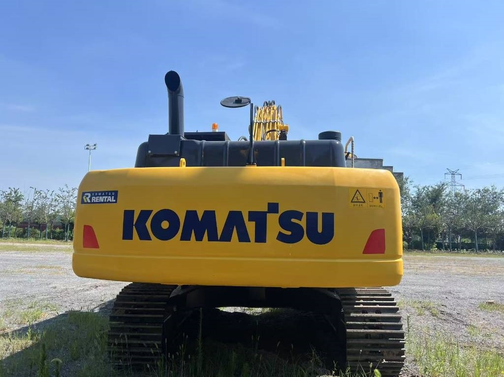 Komatsu PC 300 - Ekskavator me zinxhirë: foto 3 Komatsu PC 300 - Ekskavator me zinxhirë: foto 3