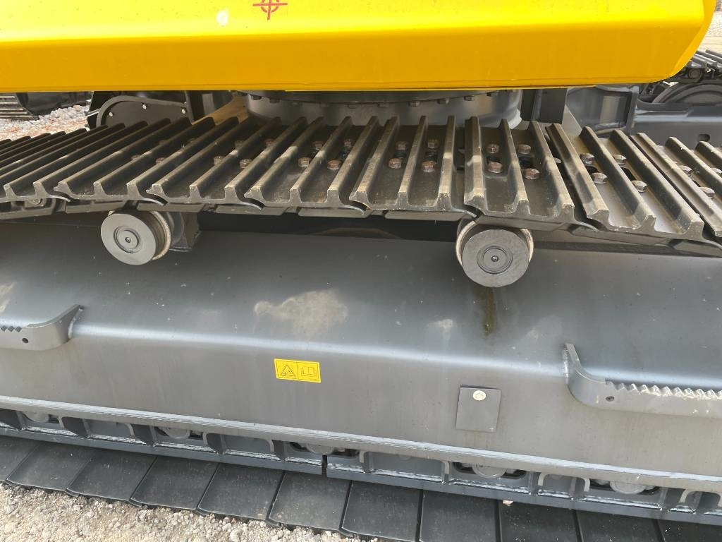 Komatsu PC 360 - Ekskavator me zinxhirë: foto 3 Komatsu PC 360 - Ekskavator me zinxhirë: foto 3