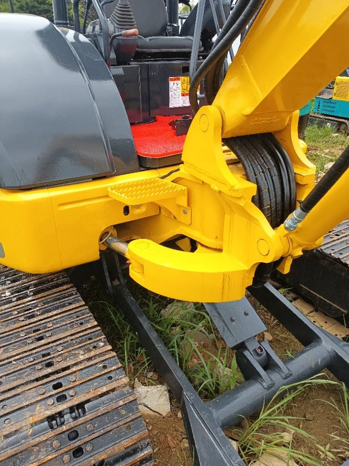 Komatsu PC 40 - Ekskavator me zinxhirë: foto 5 Komatsu PC 40 - Ekskavator me zinxhirë: foto 5