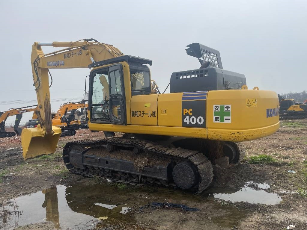 Komatsu PC 400-8 R - Ekskavator me zinxhirë: foto 1 Komatsu PC 400-8 R - Ekskavator me zinxhirë: foto 1
