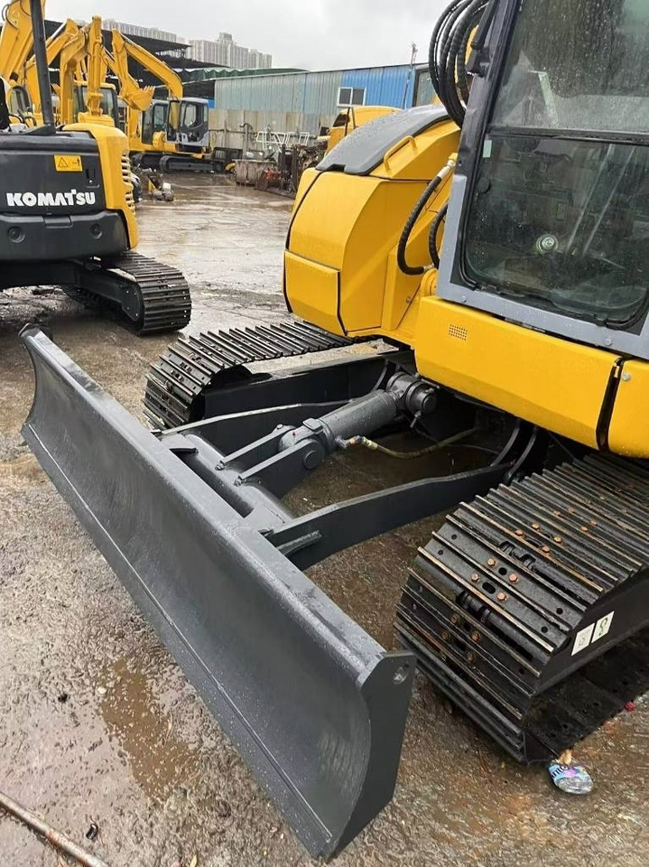 Komatsu PC 78 - Ekskavator me zinxhirë: foto 5 Komatsu PC 78 - Ekskavator me zinxhirë: foto 5