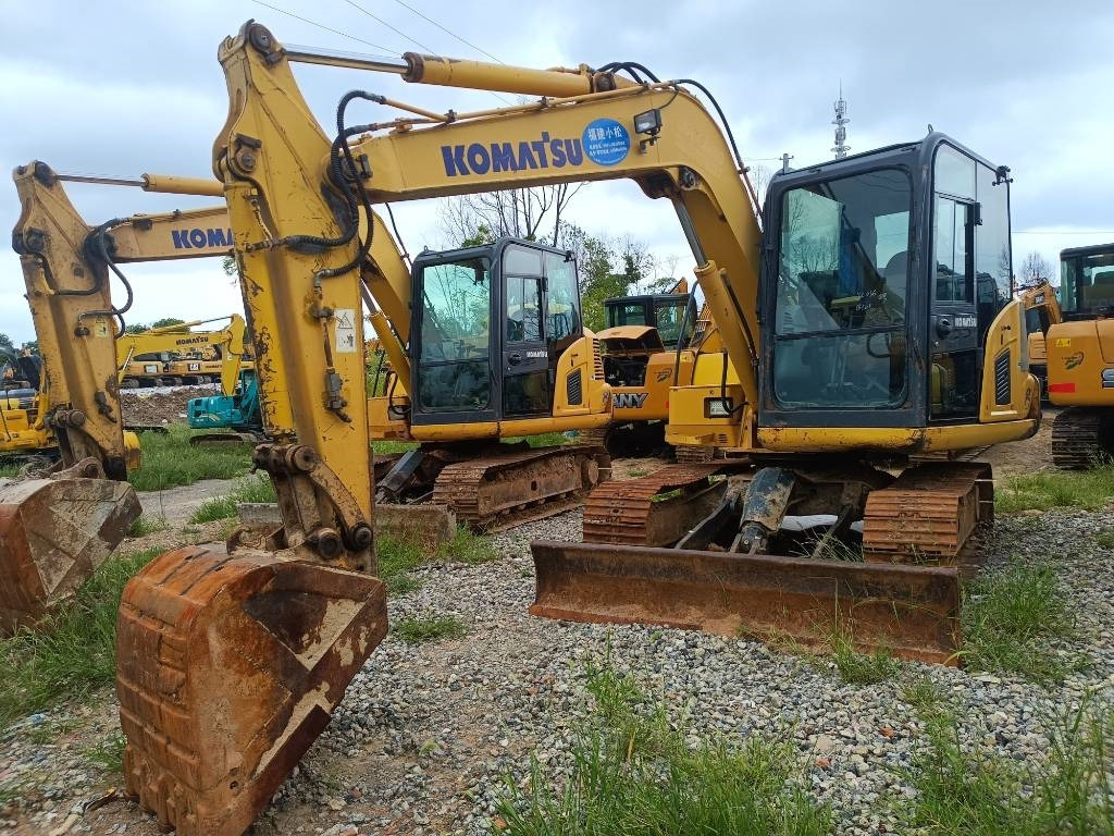Komatsu PC 90 - Ekskavator me zinxhirë: foto 5 Komatsu PC 90 - Ekskavator me zinxhirë: foto 5