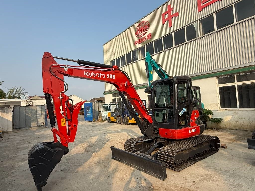 Kubota KX 165 - Ekskavator me zinxhirë: foto 3 Kubota KX 165 - Ekskavator me zinxhirë: foto 3