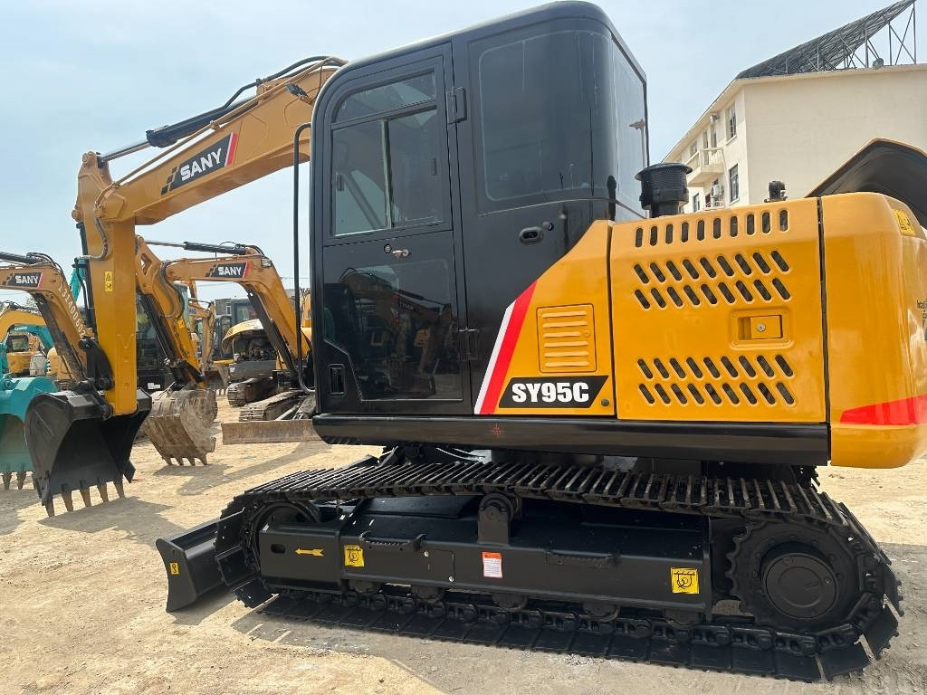 Sany SY 95 C - Ekskavator me zinxhirë: foto 1 Sany SY 95 C - Ekskavator me zinxhirë: foto 1