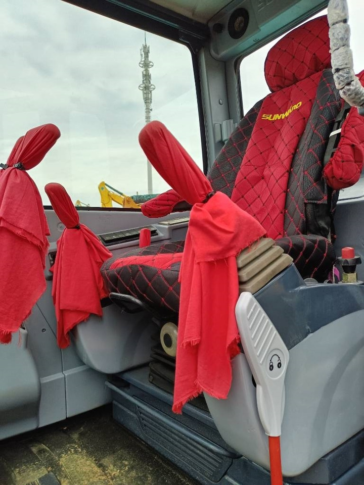 Sunward SWE 70 - Ekskavator me zinxhirë: foto 5 Sunward SWE 70 - Ekskavator me zinxhirë: foto 5