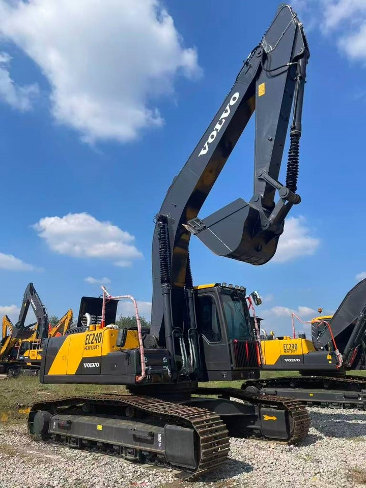 Ekskavator me zinxhirë Volvo EC 240: foto 10 Ekskavator me zinxhirë Volvo EC 240: foto 10