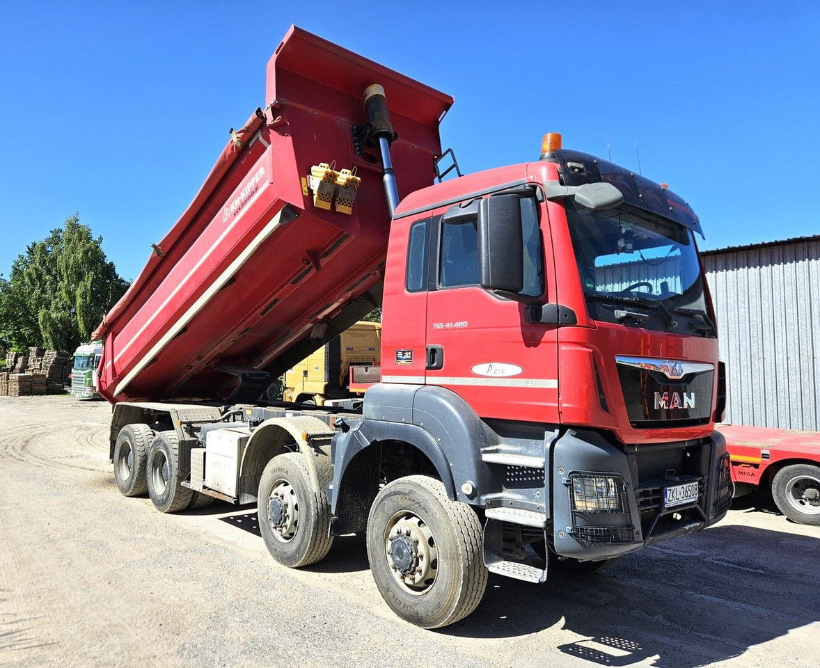 MAN TGS 41.480 8x8 - Tipper - Kamion vetëshkarkues: foto 1 MAN TGS 41.480 8x8 - Tipper - Kamion vetëshkarkues: foto 1