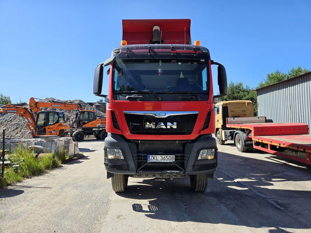 MAN TGS 41.480 8x8 - Tipper - Kamion vetëshkarkues: foto 2 MAN TGS 41.480 8x8 - Tipper - Kamion vetëshkarkues: foto 2