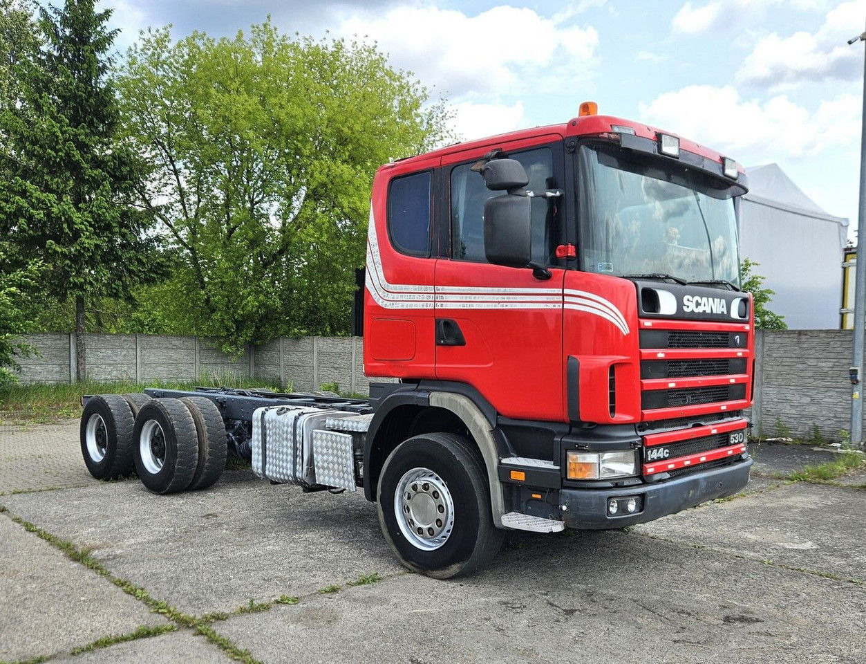 Scania 144 530 6X4 Manual Pump AND Injectros - Full Sprin G  - Kamion kabinë-shasi: foto 2 Scania 144 530 6X4 Manual Pump AND Injectros - Full Sprin G  - Kamion kabinë-shasi: foto 2