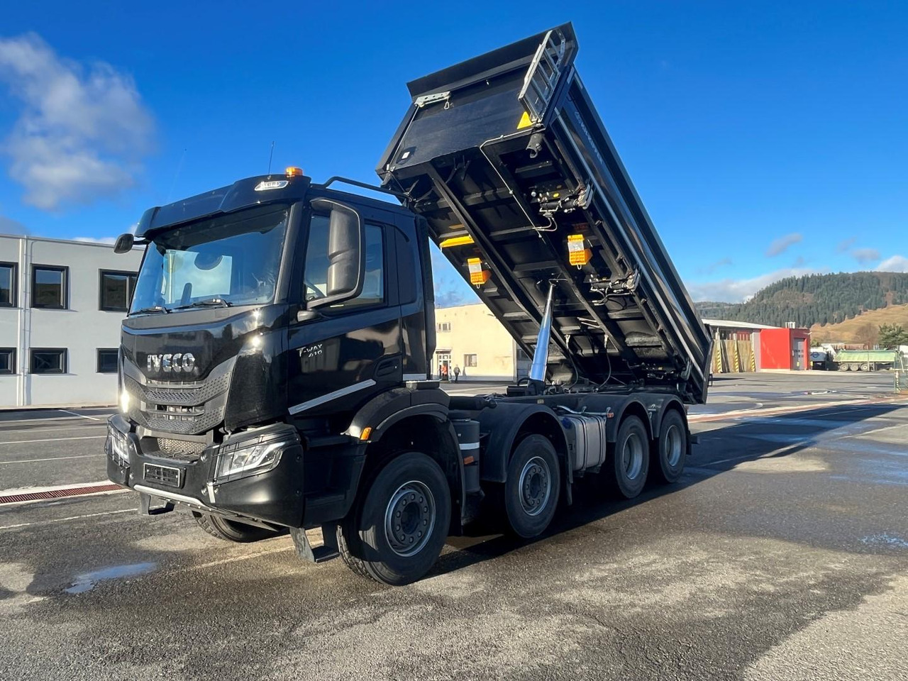 Iveco T-WAY, 410, 8x4, Sklápač S2 BORDMATIC - Kamion vetëshkarkues: foto 2 Iveco T-WAY, 410, 8x4, Sklápač S2 BORDMATIC - Kamion vetëshkarkues: foto 2