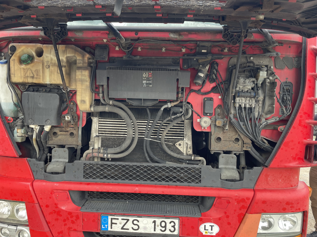 Iveco Stralis AS 440S45 - Gjysmë-kamion: foto 5 Iveco Stralis AS 440S45 - Gjysmë-kamion: foto 5