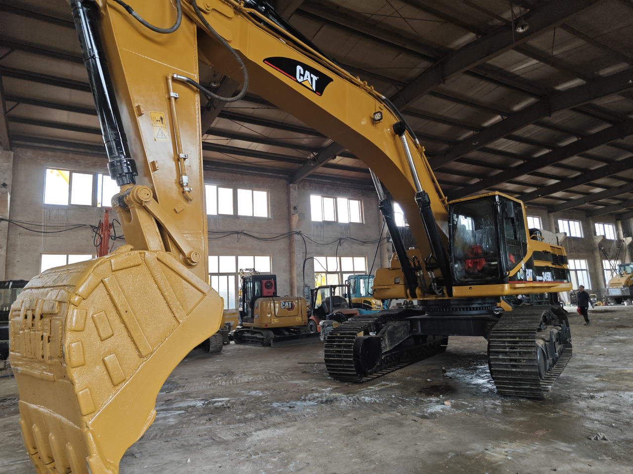 CATERPILLAR 345B - Ekskavator me zinxhirë: foto 5 CATERPILLAR 345B - Ekskavator me zinxhirë: foto 5