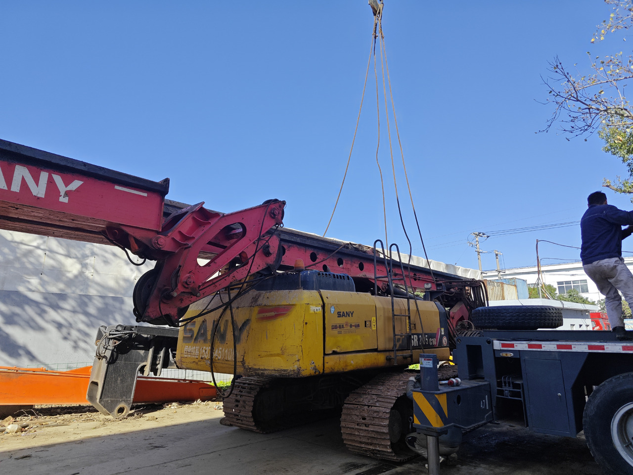 SANY SR205 Rotary Drill USED Crawler Drill rig - Sondë shpimi: foto 2 SANY SR205 Rotary Drill USED Crawler Drill rig - Sondë shpimi: foto 2