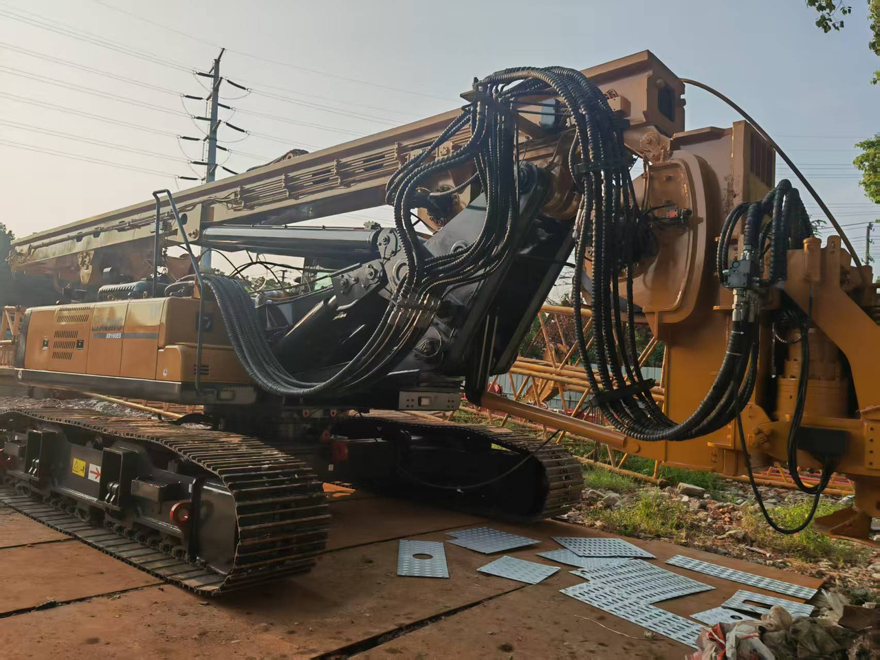 XCMG Rotary Drill XR160E XR160ES Crawler Drill Rig - Sondë shpimi: foto 4 XCMG Rotary Drill XR160E XR160ES Crawler Drill Rig - Sondë shpimi: foto 4