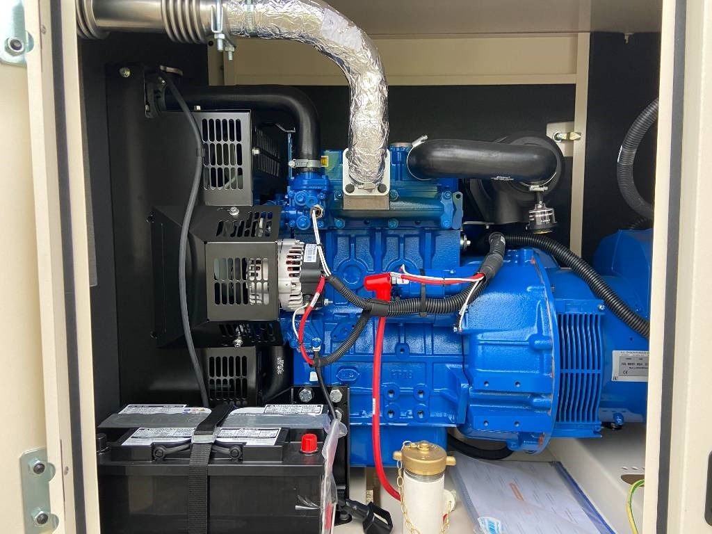 Lizingu i FG Wilson P13.5-6 - 13.5 kVA Genset - DPX-16000  FG Wilson P13.5-6 - 13.5 kVA Genset - DPX-16000: foto 7