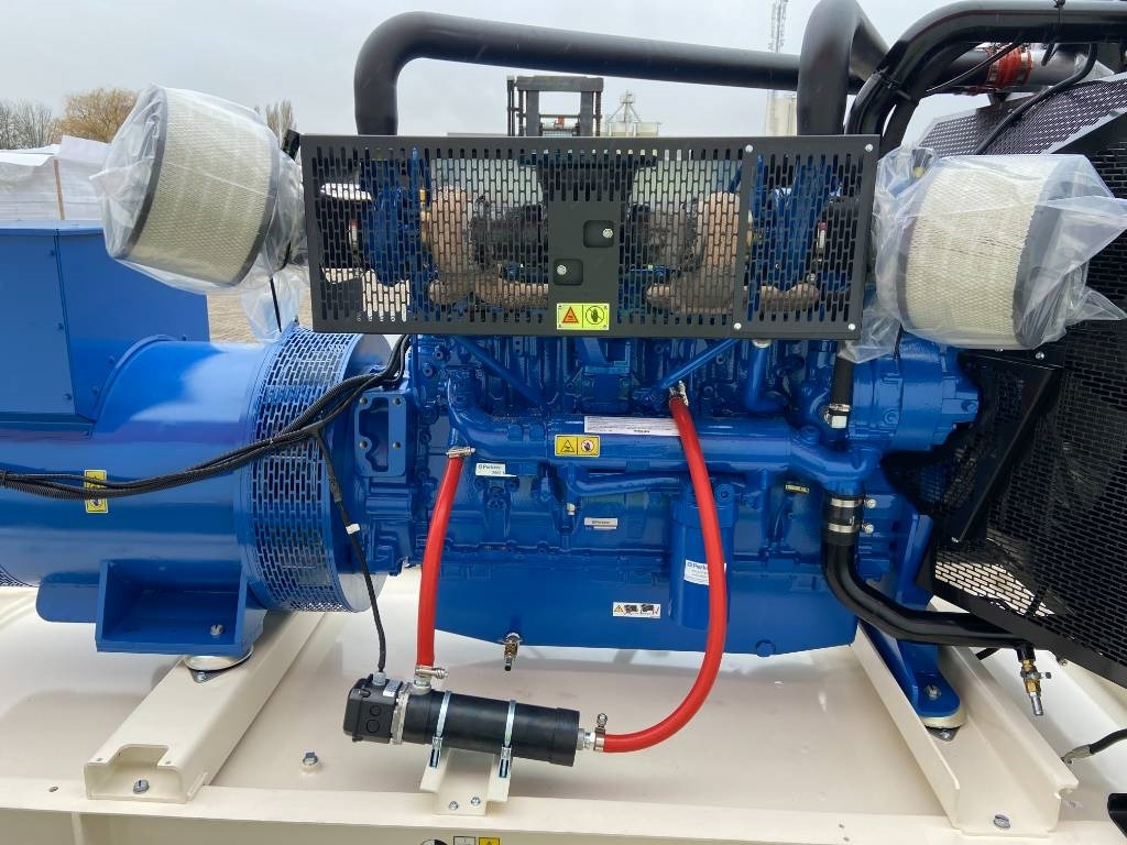 FG Wilson P660-3 - 660 kVA Open Genset - DPX-16022-O - Set gjeneratori: foto 5 FG Wilson P660-3 - 660 kVA Open Genset - DPX-16022-O - Set gjeneratori: foto 5