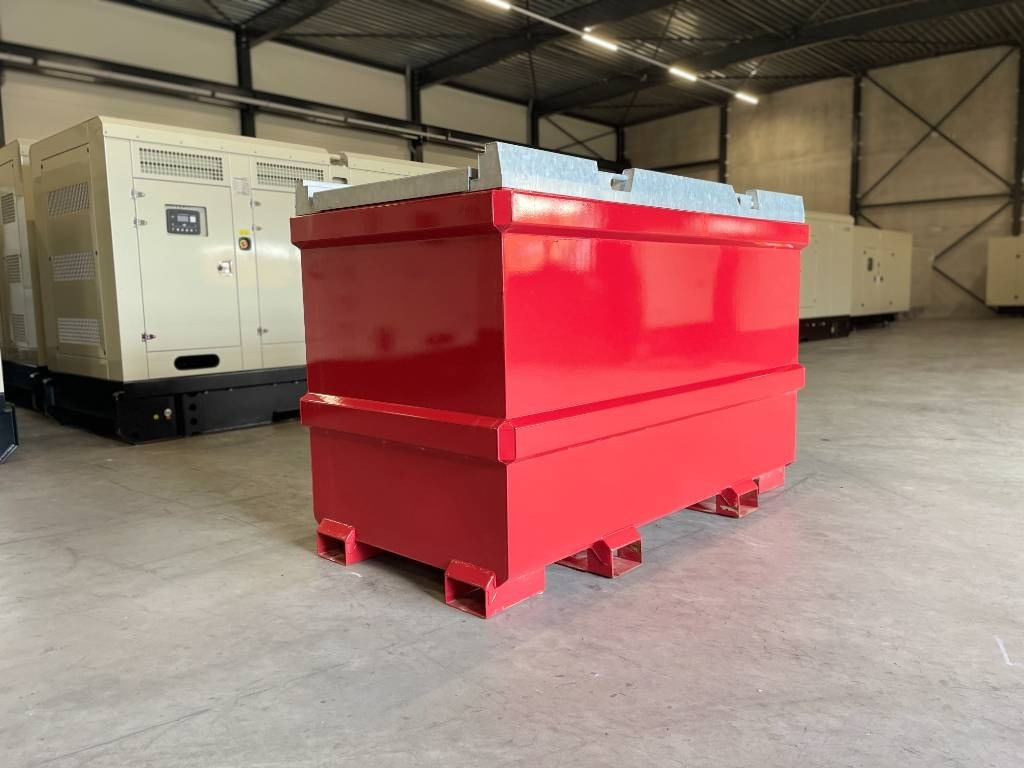 New Diesel Fuel Tank 2.200 Liter - DPX-31023 - Rezervuari i magazinimit: foto 2 New Diesel Fuel Tank 2.200 Liter - DPX-31023 - Rezervuari i magazinimit: foto 2
