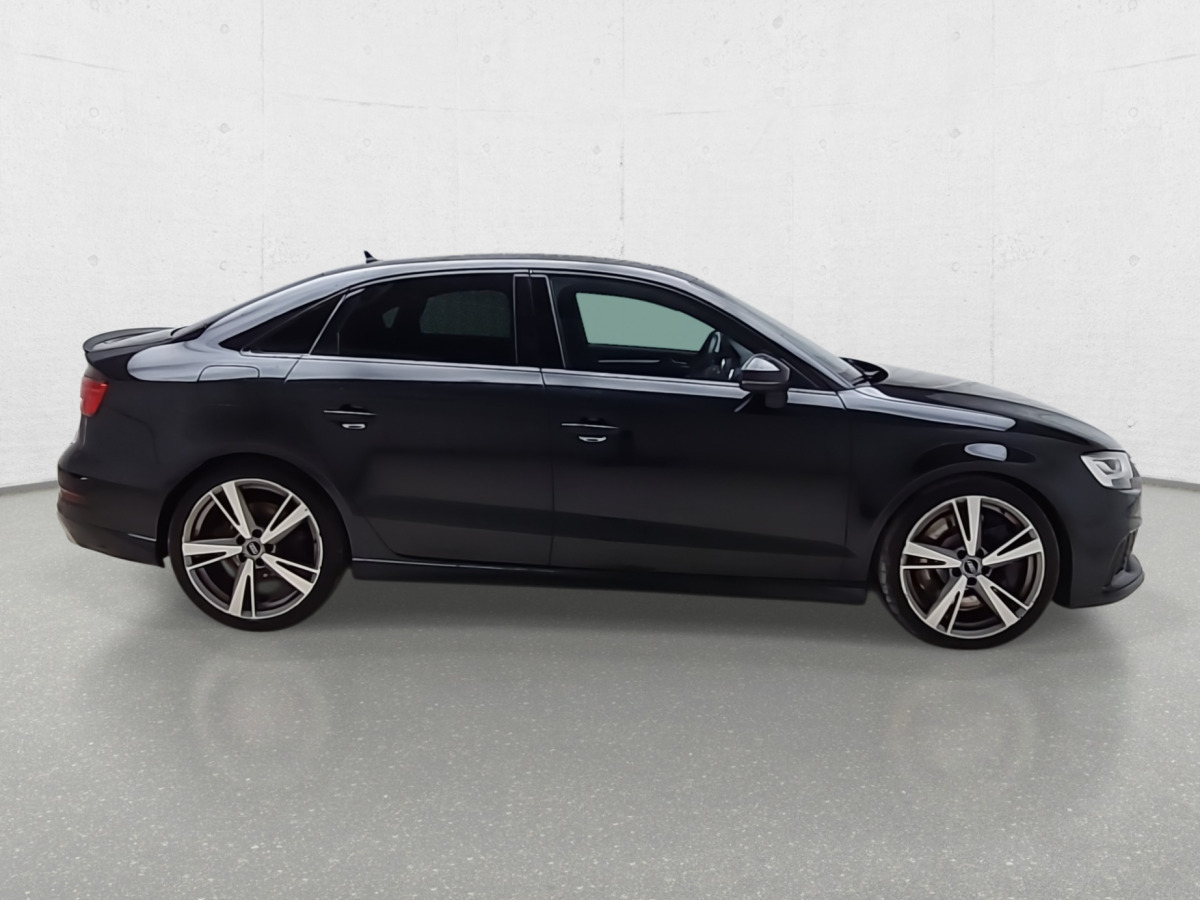 Veturë AUDI RS3 SEDAN: foto 9