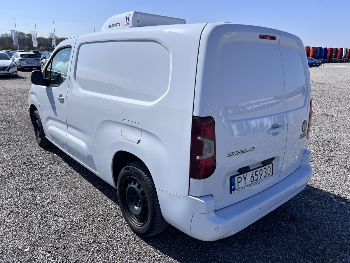 FIAT DOBLO VAN L2 1.5 BLUEHDI S&S MT6 FURGON BLASZAK ZABUDOWA IZOTERMICZNA + AGREGAT CHŁODNICZY HT050RT - Furgon: foto 5 FIAT DOBLO VAN L2 1.5 BLUEHDI S&S MT6 FURGON BLASZAK ZABUDOWA IZOTERMICZNA + AGREGAT CHŁODNICZY HT050RT - Furgon: foto 5