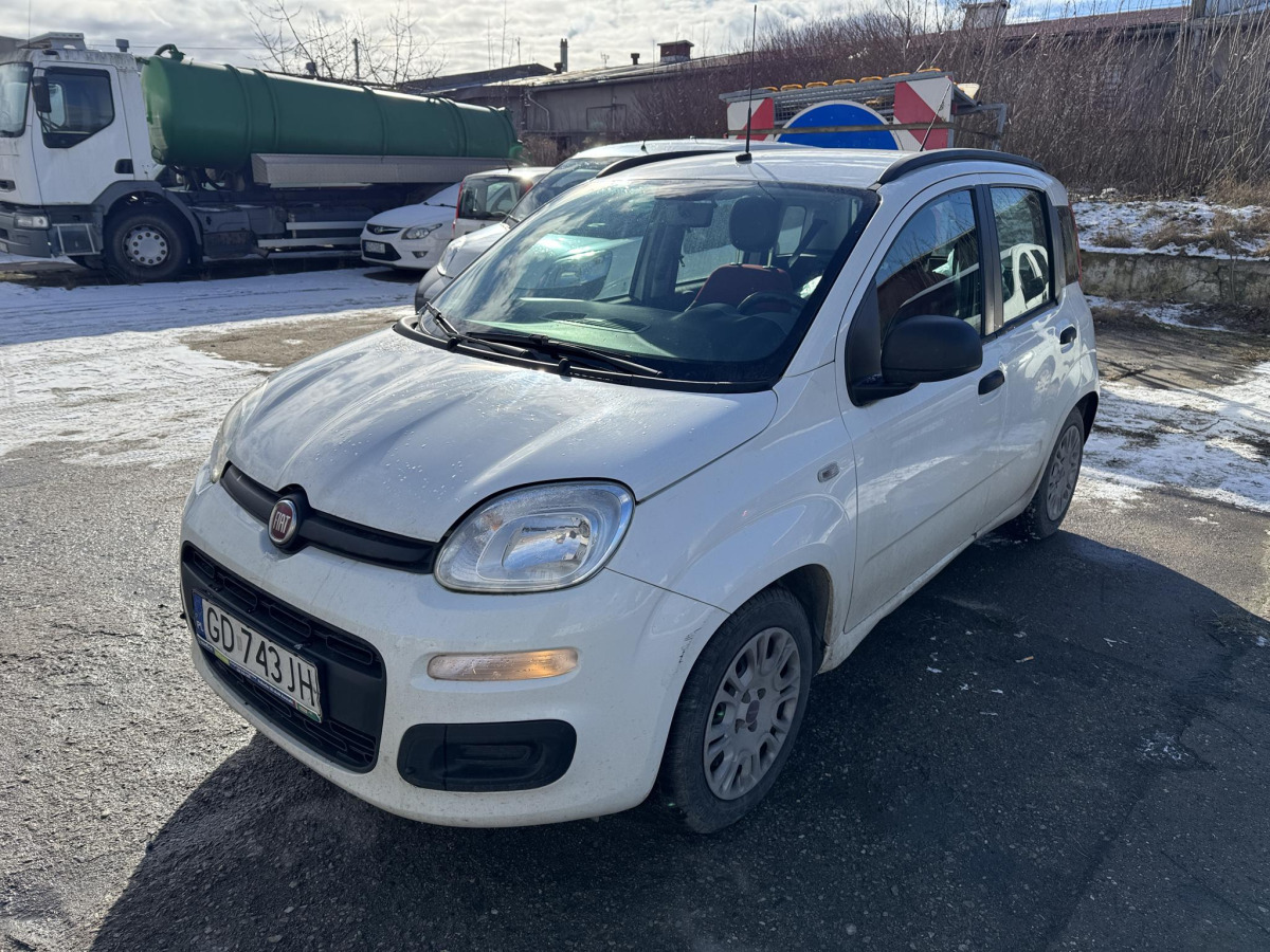 FIAT PANDA HATCHBACK - Veturë: foto 2 FIAT PANDA HATCHBACK - Veturë: foto 2